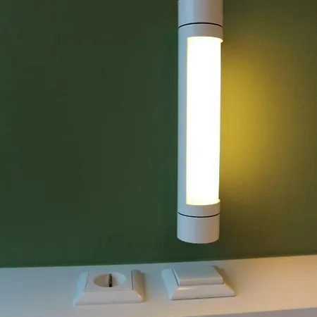 Youth Esch/alzette אכסניה *