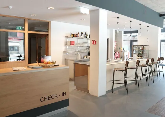 شباب إيسك/ألزيتي إيش زور أليتْسّيتِّ