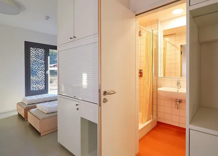 شباب إيسك/ألزيتي